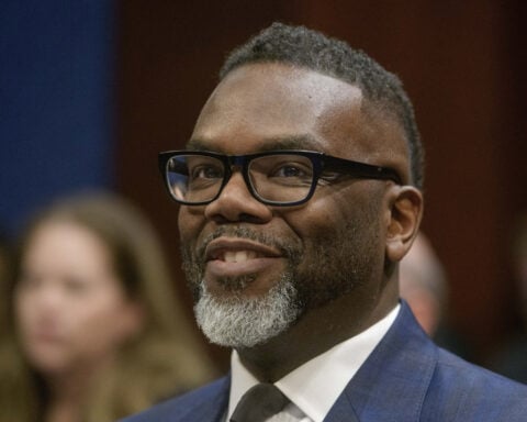 Justice Department investigates Chicago's hiring practices after mayor touts Black hires