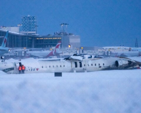 FAA LIMITS NEWARK FLIGHTS AHEAD OF MEMORIAL DAY (4aET)