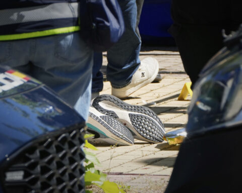 An adviser to an ex-Ukrainian president is killed near an American school in Spain, officials say