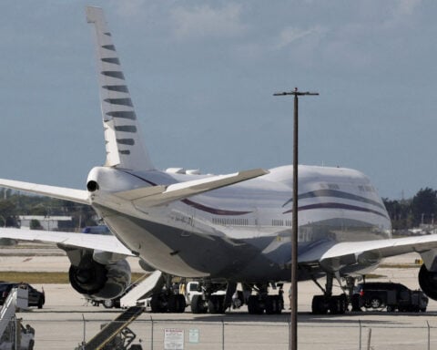 US accepts luxury jet from Qatar for use as Air Force One for Trump