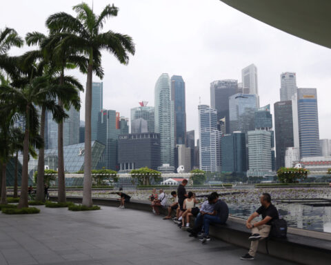 Singapore sees technical recession risk after Q1 contraction