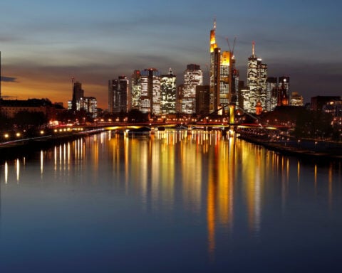 Loan volume for offices plummets, German bank data show