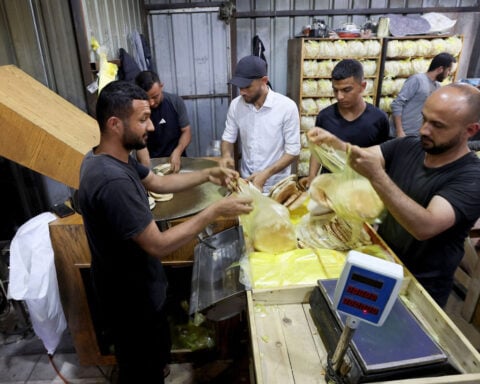 Aid reaches bakery in Gaza after 11 weeks