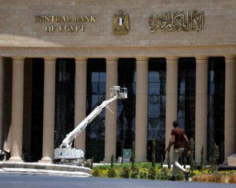 Egypt central bank cuts key interest rates by 100 bps