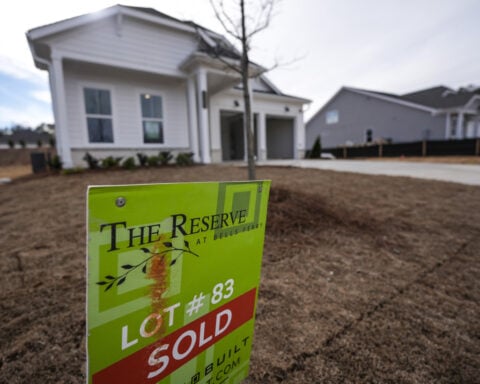 Average rate on a US 30-year mortgage rises to 6.86%, its highest level since mid-February