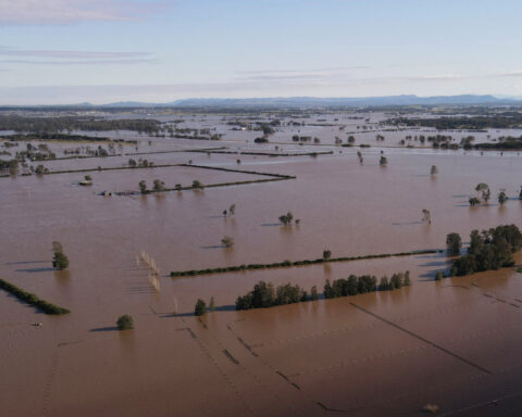 Australia begins clean-up after floods kill 5, damage 10,000 properties