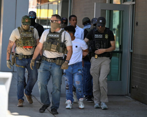 ICE arrests migrants at courthouses, opens door to fast-track deportations