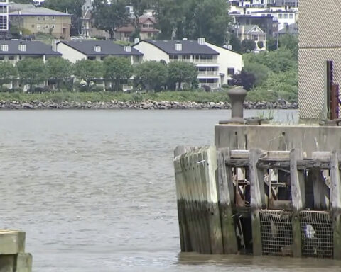 1 dead in New York sewage-boat explosion on Hudson River