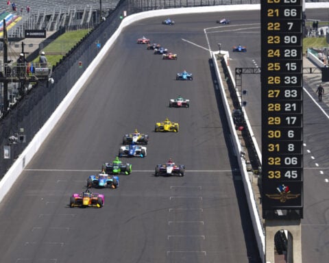 Indianapolis 500 kicks off with sold-out grandstands and thunderous chants