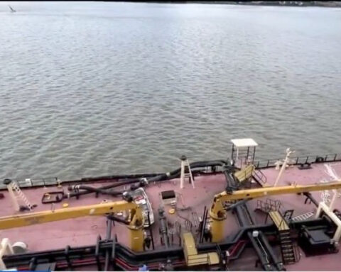 Worker killed in sewage boat explosion on New York City's Hudson River
