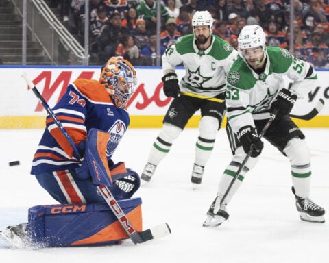 Zach Hyman and Connor McDavid score 2 each as Oilers dominate Stars 6-1