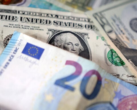 Euro logs one-month high after Trump delays EU tariffs