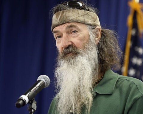 'Duck Dynasty' patriarch and conservative cultural icon Phil Robertson dies