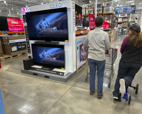 US consumer confidence rebounds after five straight months of declines amid tariff anxiety