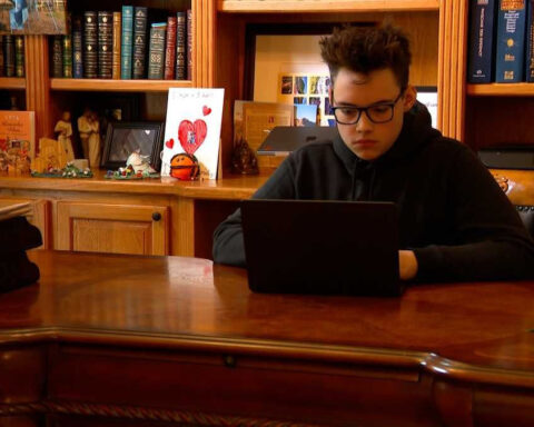 Teen creates new kitchen assistant app