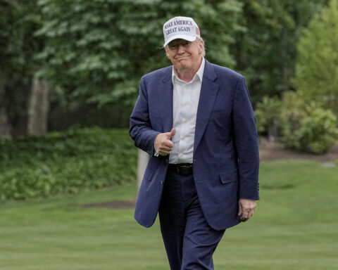 Trump asks US Supreme Court to intervene in deportations to third countries