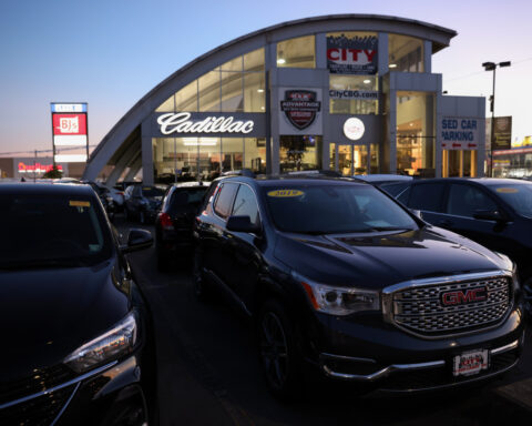 GM to invest $888 million for engine production at New York facility
