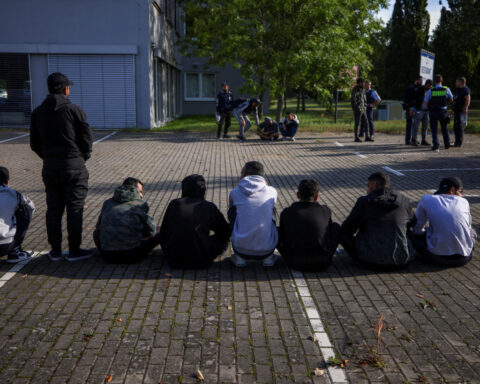 German government restricts migrant family reunification, path to citizenship