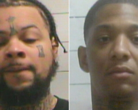 Video: New Orleans escapees lead police on high-speed chase