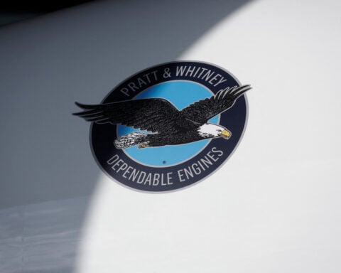 Pratt & Whitney workers approve contract, ending strike; deal keeps work in Connecticut