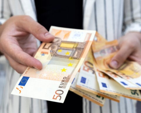 Bulgaria likely to get EU Commission go-ahead to adopt euro from 2026, officials say