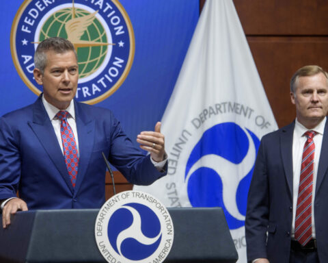 Air traffic control system must be improved to prevent problems like Newark airport, officials say