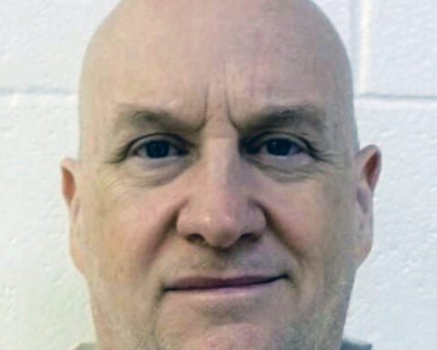 Caves, other hideouts in mountains are part of hunt for fugitive known as 'Devil in the Ozarks'