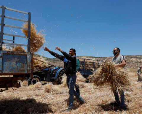 Israel announces new West Bank settlements despite sanctions threat