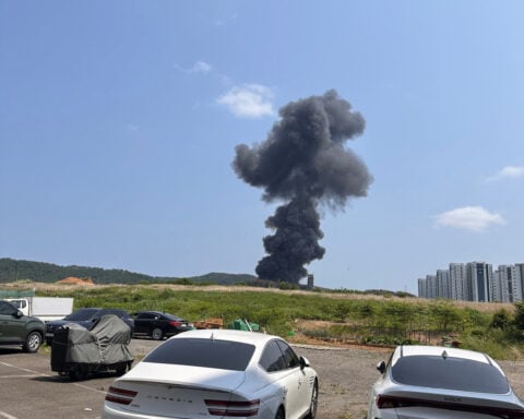 South Korean navy patrol aircraft crashes killing 4 crew