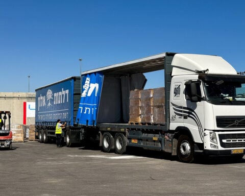 WFP says 'hordes of hungry people' broke into Gaza warehouse in deadly incident