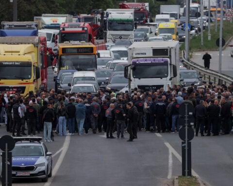 Kosovo businesses block roads over power price hike