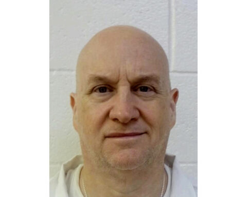Authorities looking at whether kitchen job played role in 'Devil in the Ozarks' prison escape