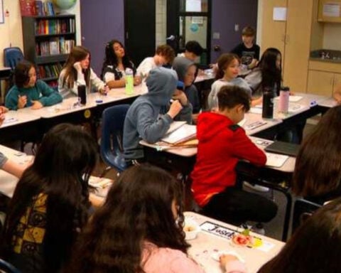 After 7 years, 26 Central Iowa students graduate from dual language Spanish program