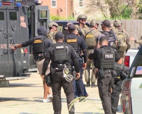 Rewards for 2 elusive jail escapees jump to $50,000 each as Louisiana police believe they’re getting closer