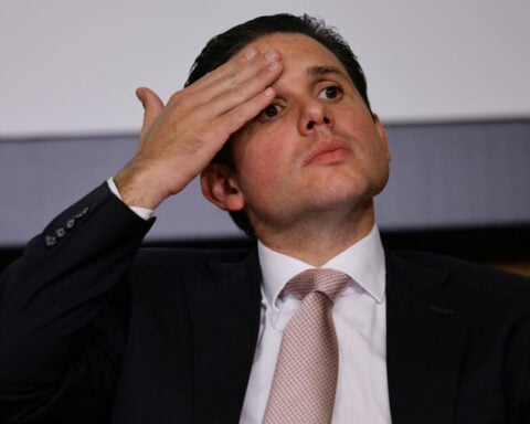 Brazil economic team to present alternative to tax hike, no defined solution so far