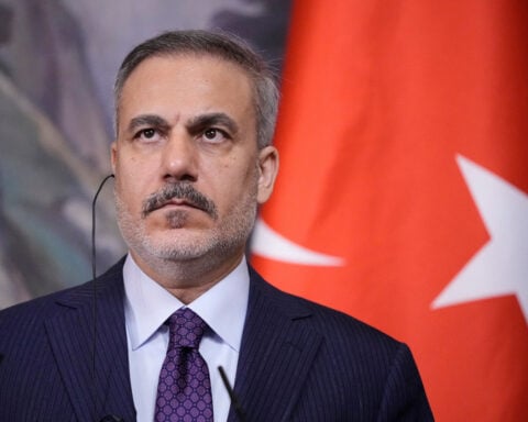 Turkish foreign minister discusses ceasefire efforts with Hamas, source says