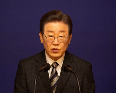 South Korean presidential frontrunner proposes revising constitution on martial law