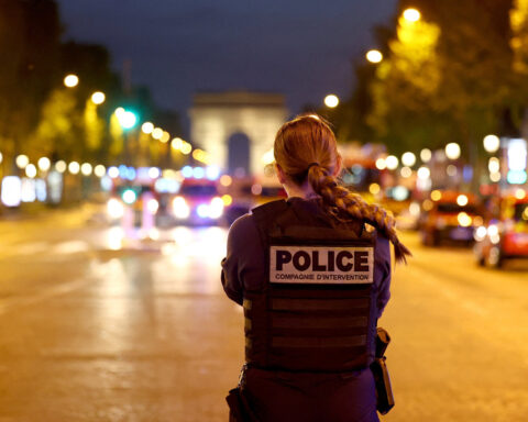 Paris to deploy 5,400 police for Champions League final