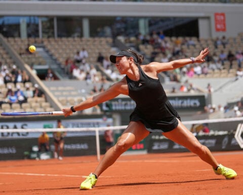 Coco Gauff makes history as Jessica Pegula and Madison Keys join her in French Open third round