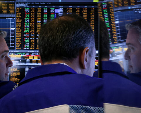 Global equity funds see second weekly outflow on tariff concerns
