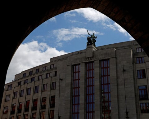 Czech growth helped by investment, exports, tariffs cloud outlook, central bank says