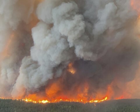 Winds push smoke from Canadian wildfires south into US and worsen air quality