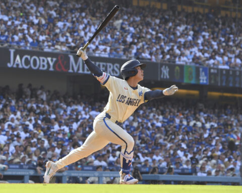 Muncy powers Dodgers with 7 RBIs in 18-2 rout of Yankees, LA's most runs ever vs New York