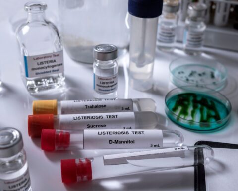 Delayed FDA response to listeria outbreak tied to Fresh and Ready Foods