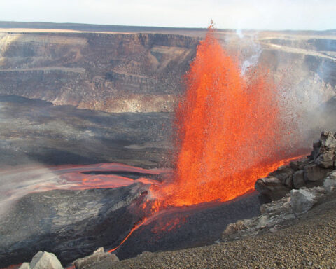 Gold and other precious metals leak from Earth’s core and reach the surface