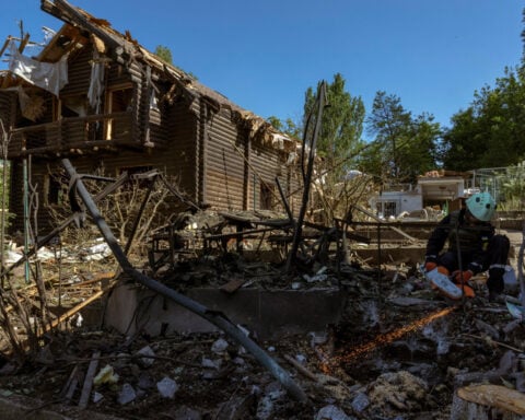 Russian attacks kill five in Zaporizhzhia, injure several in Kharkiv, regional officials say