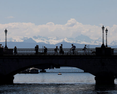 Swiss economic output increases as firms rush to beat US tariffs