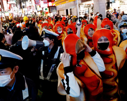 Japan is a model of cleanliness. So where are all the trash cans?