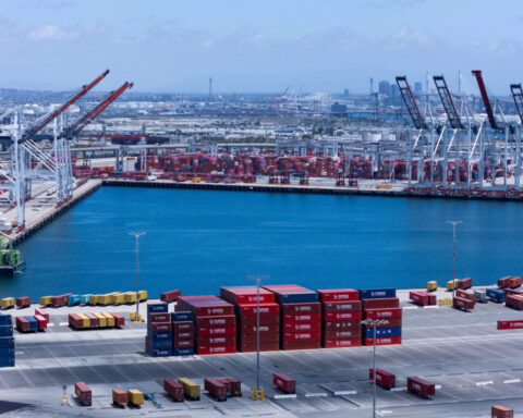 US pushes countries for best offers by Wednesday as tariff deadline looms