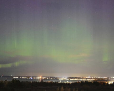 One Tech Tip: How to use your smartphone to photograph the Northern Lights
